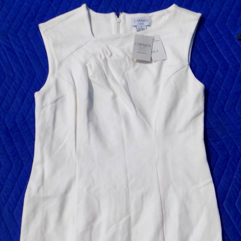 Carmen Marc Valvo Sleeveless Dress - Size 8